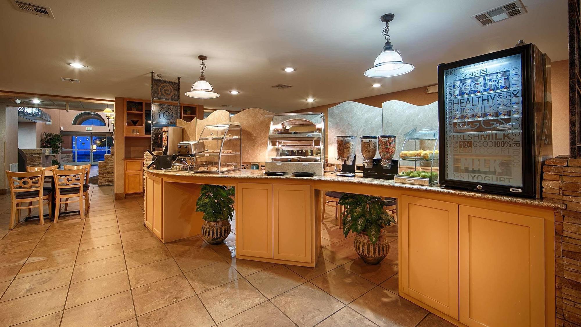 Western North Vegas Inn&suites Hotel 3*
